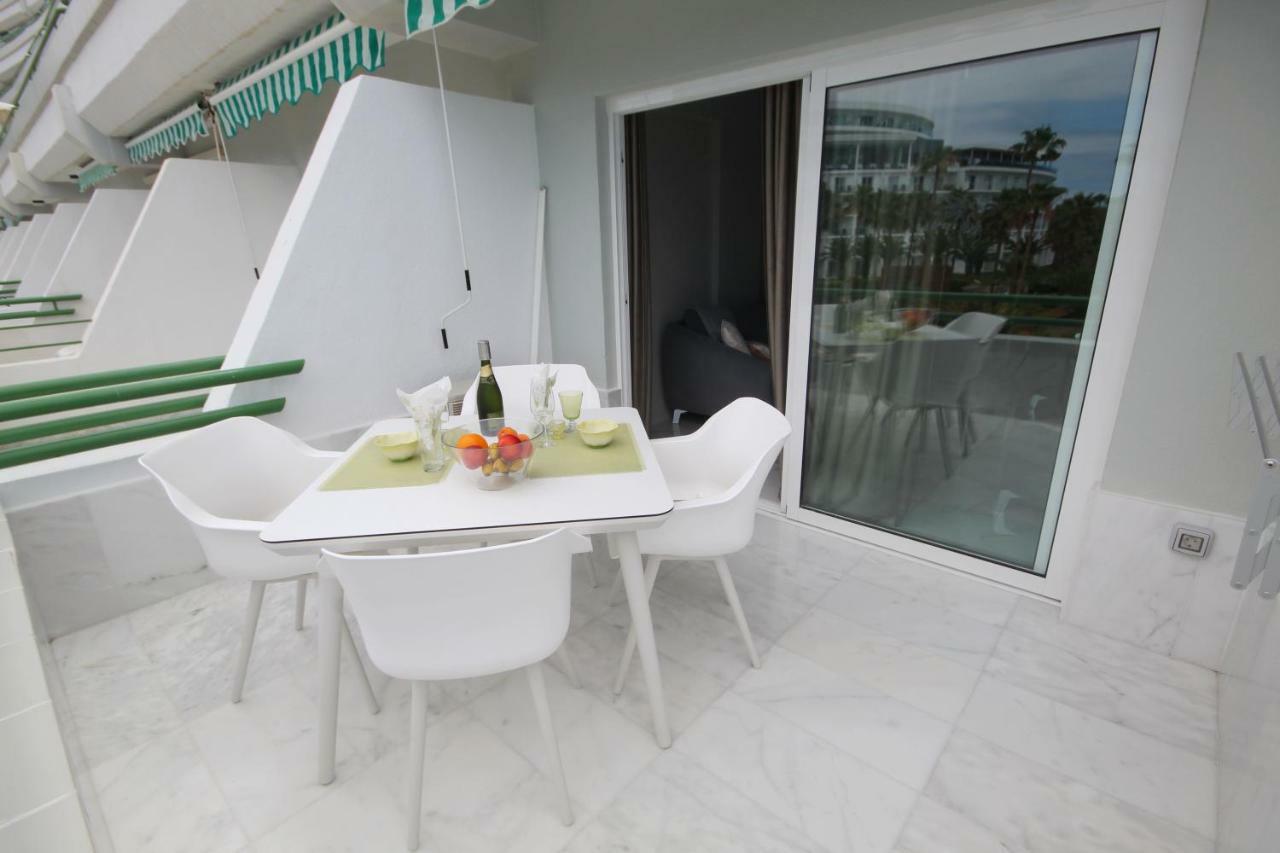 Luxury In First Line With Pool *